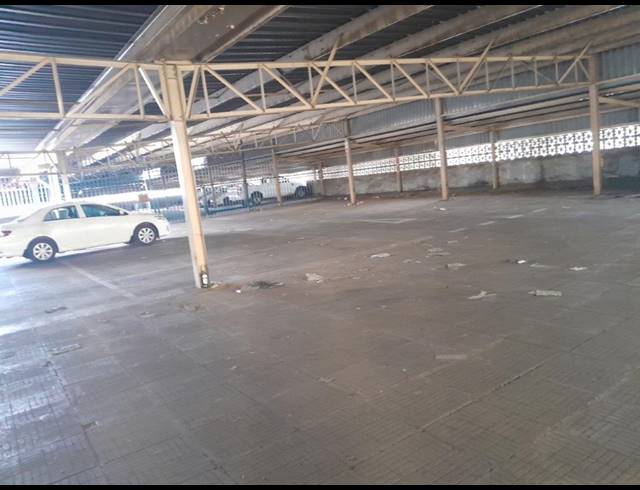 2,500M² BUILDING FOR SALE IN RUSTENBURG CENTRAL